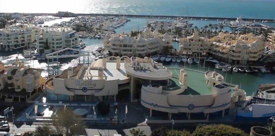 Centro commerciale Puerto Marina Shopping